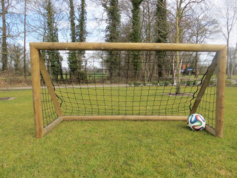Houten voetbaldoel voor in de tuin
