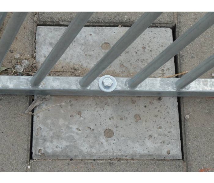 Verankering voetbaldoel betonpoer 30 x 30 cm